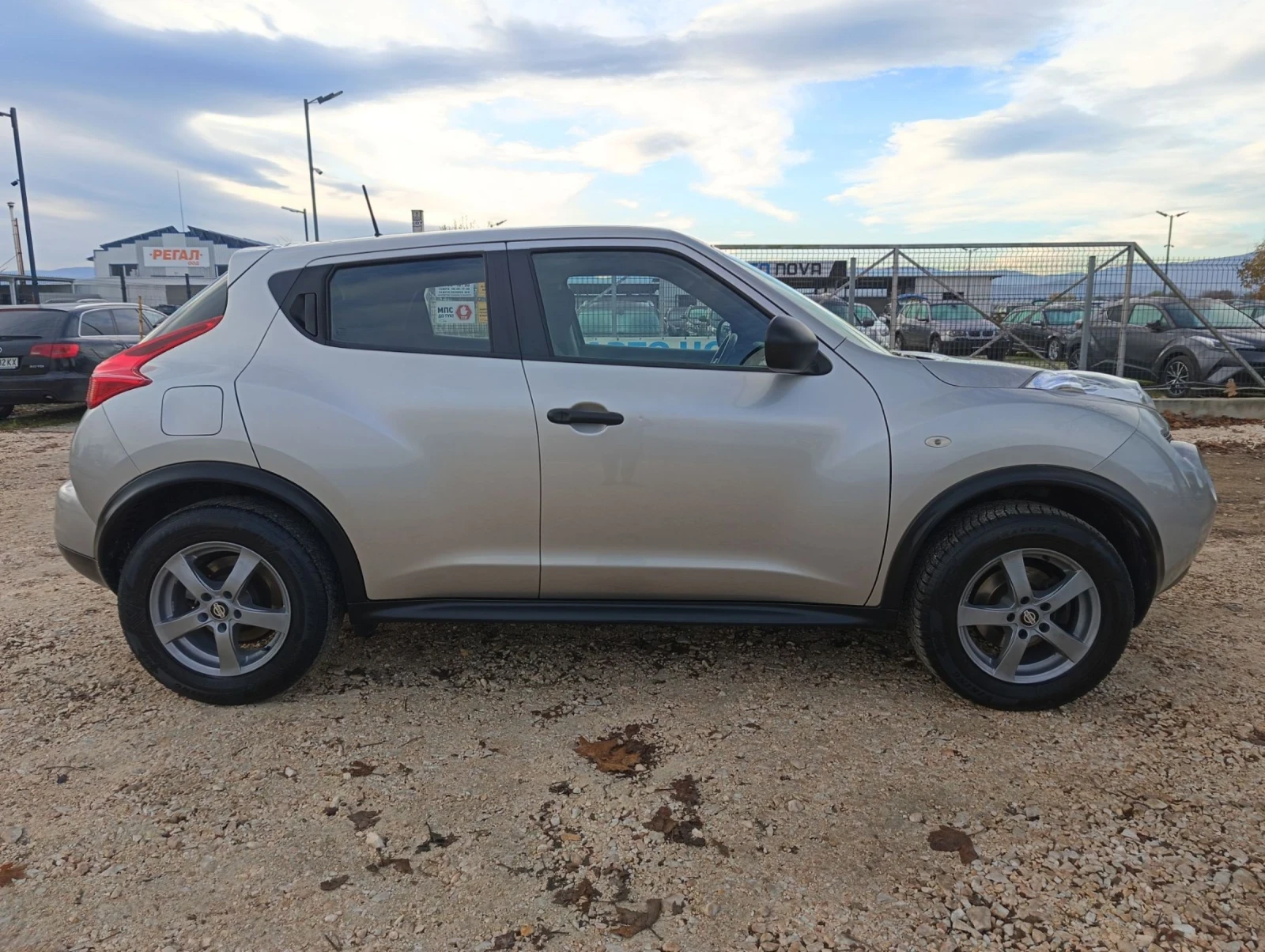 Nissan Juke 1.6 ТОП СЪСТОЯНИЕ  - изображение 10