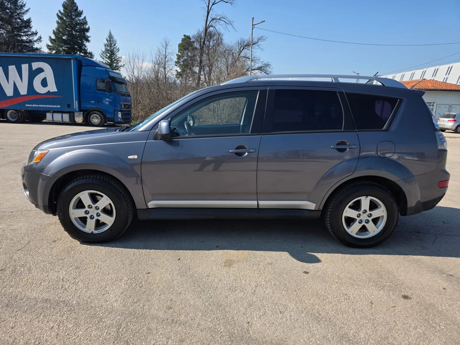 Mitsubishi Outlander 2, 4 , снимка 3 - Автомобили и джипове - 53847343