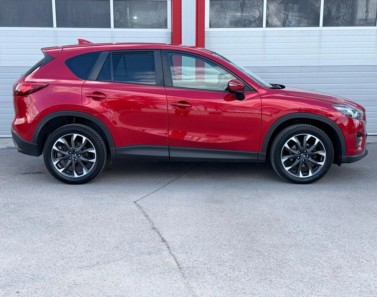 Mazda CX-5 2.2D REVOLUTION AWD AUTOMATIK KEY LESS NAVI KAMERA, снимка 7 - Автомобили и джипове - 54293911