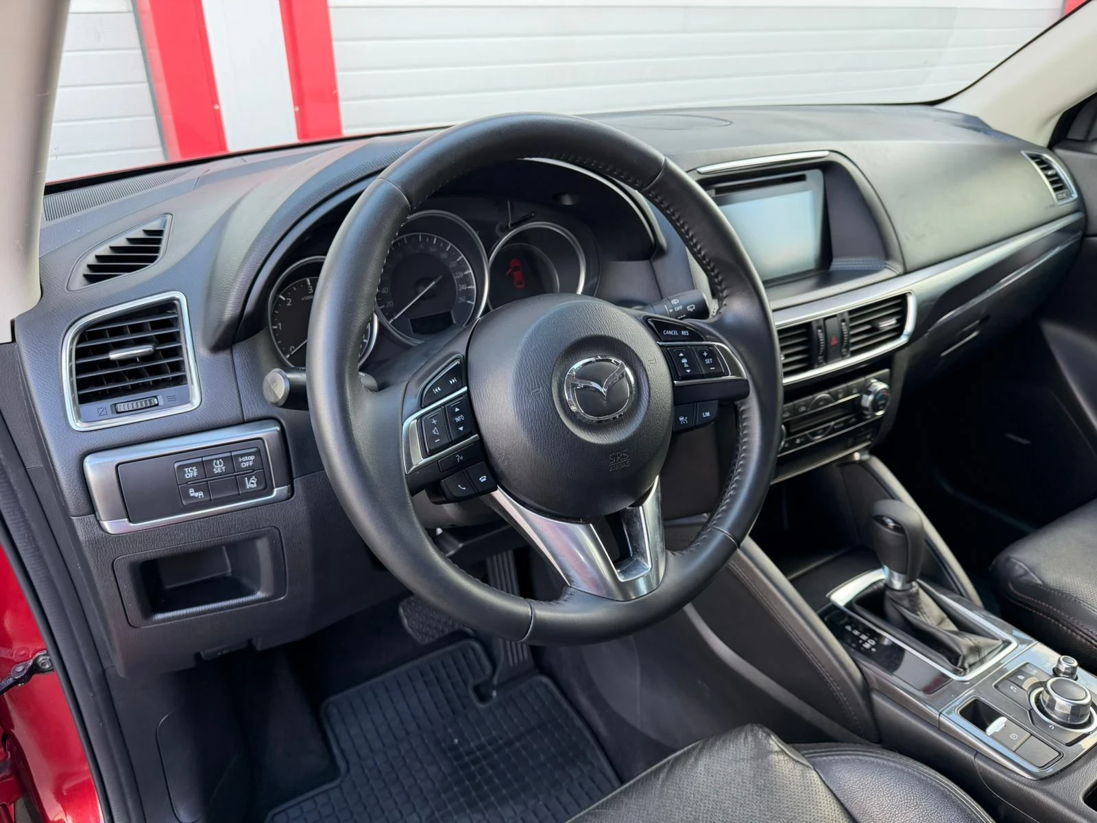 Mazda CX-5 2.2D REVOLUTION AWD AUTOMATIK KEY LESS NAVI KAMERA, снимка 12 - Автомобили и джипове - 54293911