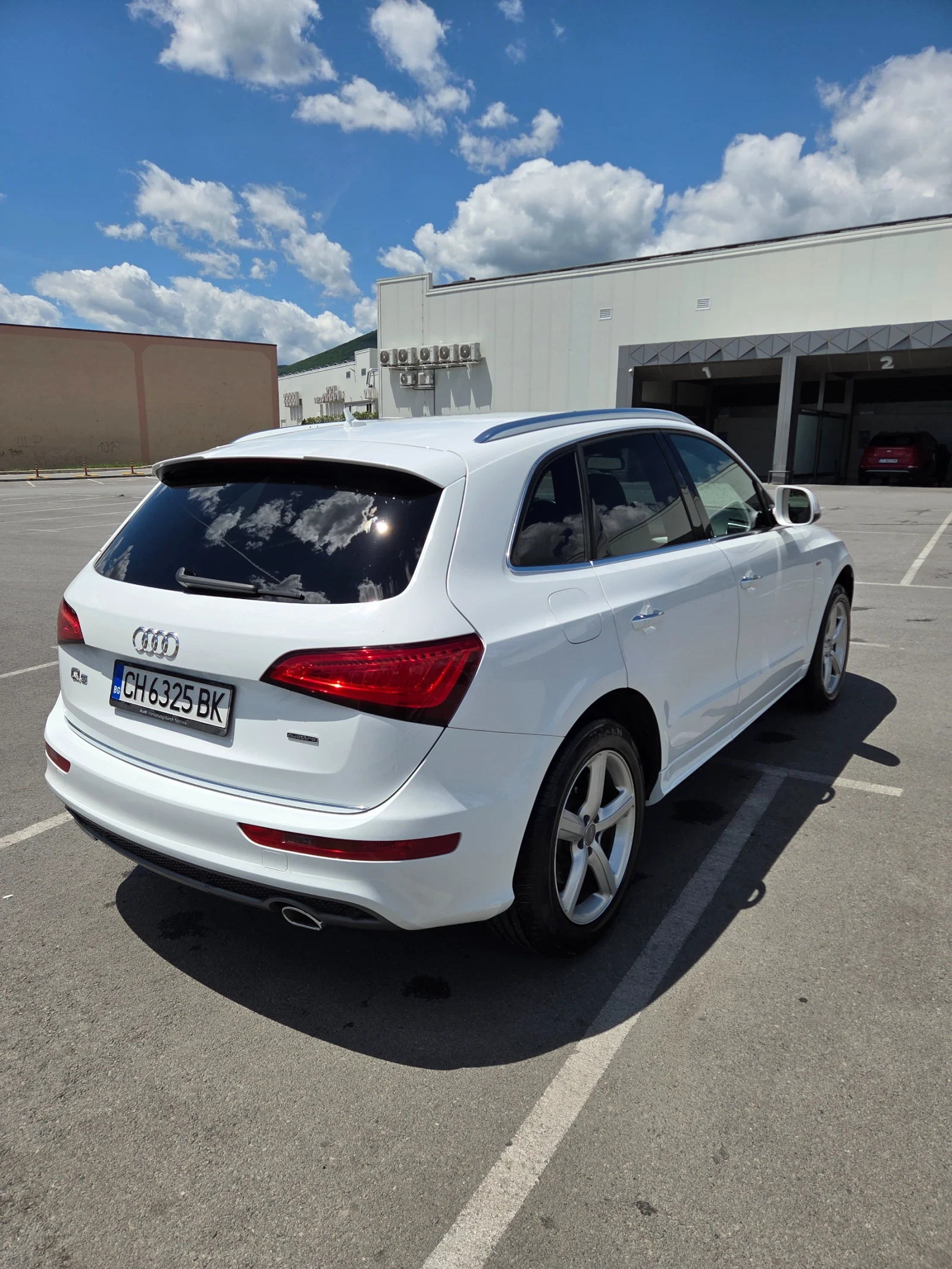 Audi Q5 Q5, снимка 8 - Автомобили и джипове - 54711599