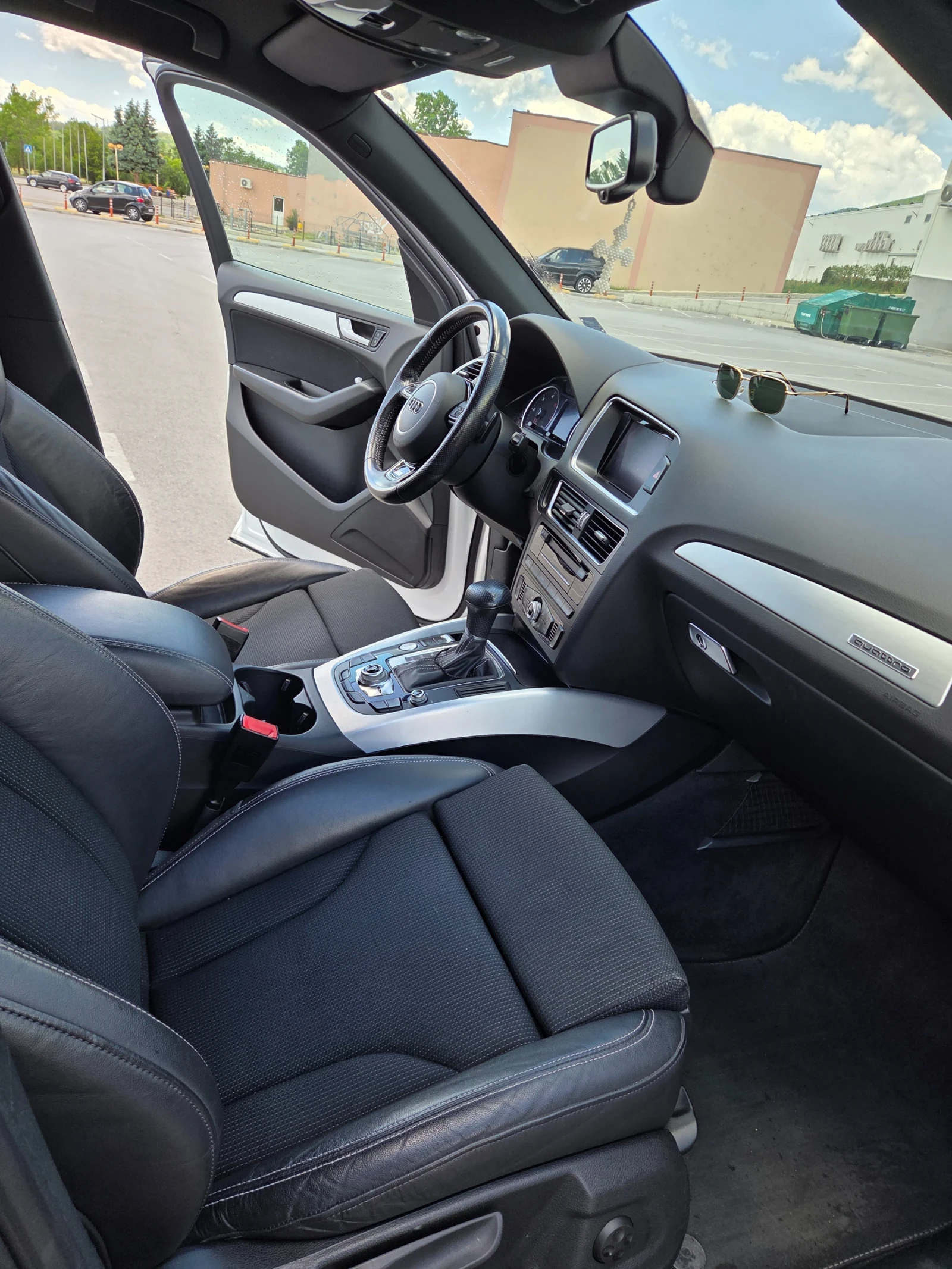 Audi Q5 Q5, снимка 11 - Автомобили и джипове - 54711599