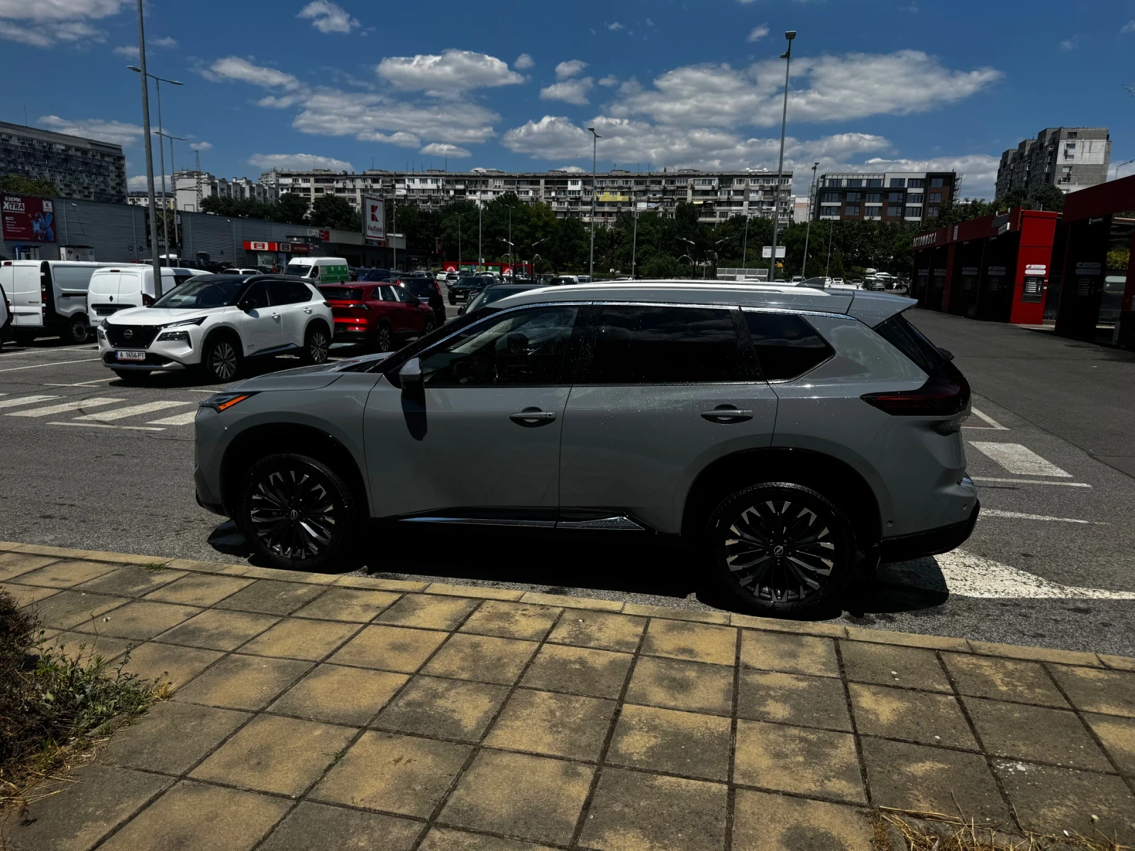 Nissan X-trail Platinum 25 Хил.км, снимка 4 - Автомобили и джипове - 55182756