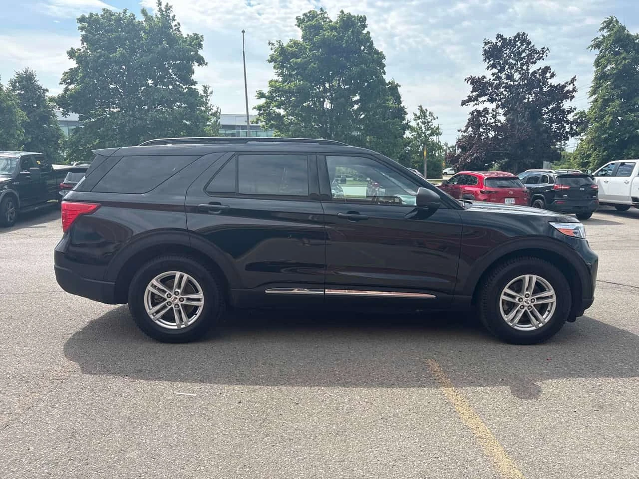 Ford Explorer XLT| ЗАДНА КАМЕРА| ПОДГРЕВИ| KEYLESS| , снимка 3 - Автомобили и джипове - 55558684