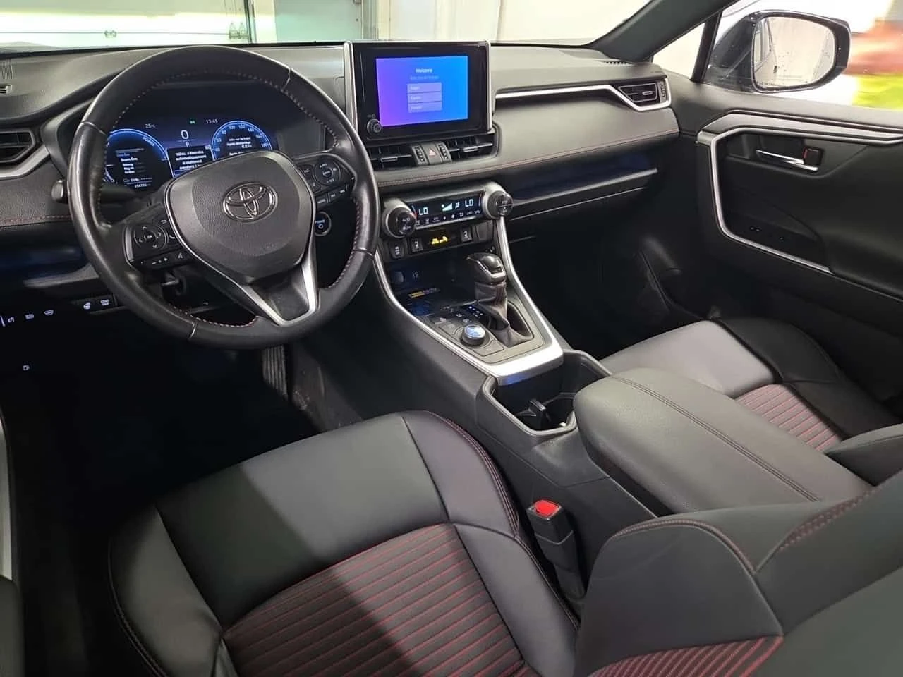 Toyota Rav4 PLUG-IN HYBRID * XSE * CARFAX * , снимка 9 - Автомобили и джипове - 55674430