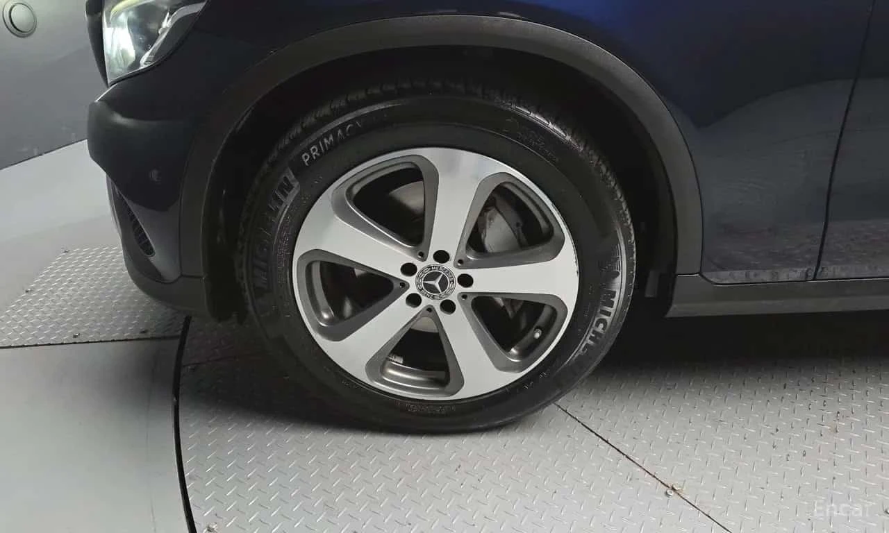 Mercedes-Benz GLC * GLC220 d 4MATIC Premium * ЦЕНА ДО БГ, снимка 5 - Автомобили и джипове - 55736781