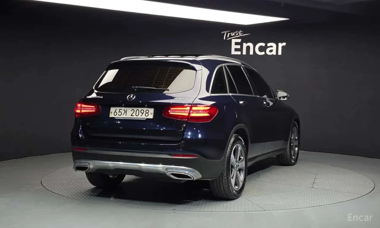 Mercedes-Benz GLC * GLC220 d 4MATIC Premium * ЦЕНА ДО БГ, снимка 2 - Автомобили и джипове - 55736781