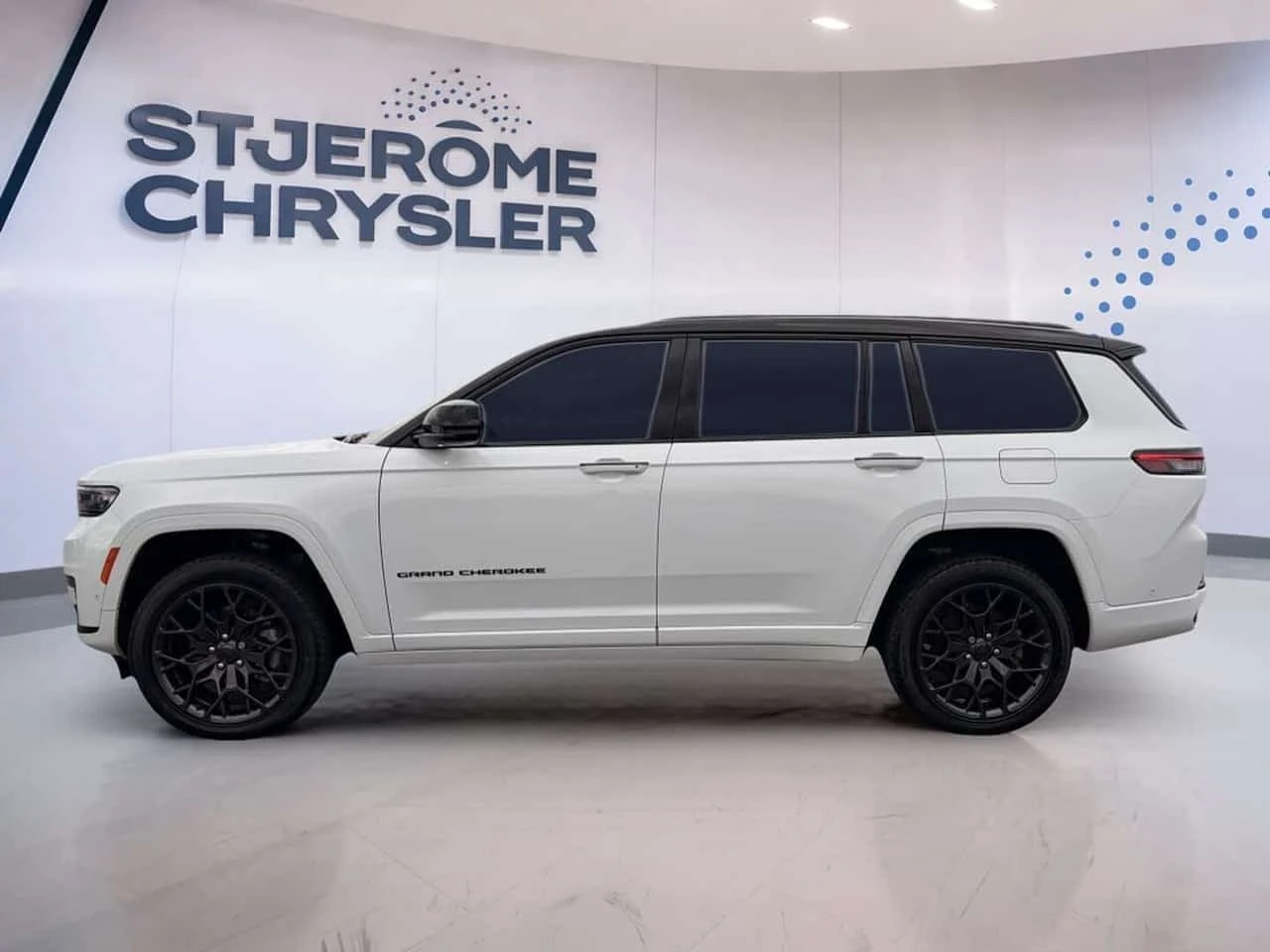 Jeep Grand cherokee  L SUMMIT 2023 * V8 5.7 * 7 ������  * 360 *  | Mobile.bg � ����������� 8