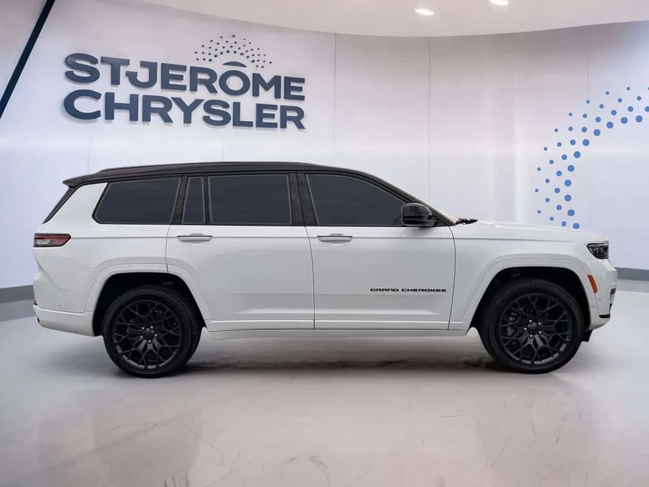 Jeep Grand cherokee  L SUMMIT 2023 * V8 5.7 * 7 ������  * 360 *  | Mobile.bg � ����������� 4