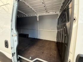 Iveco Daily 35S18 HI MATIC 3.0 D, снимка 13 - Бусове и автобуси - 53637233