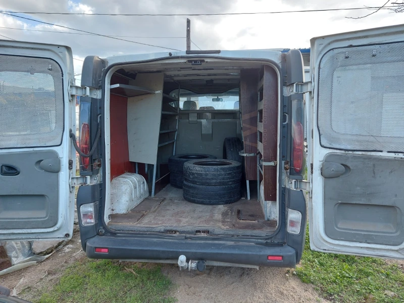 Opel Vivaro дълга база, снимка 7 - Бусове и автобуси - 52572282