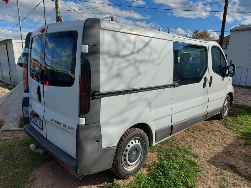 Opel Vivaro дълга база, снимка 10 - Бусове и автобуси - 52572282