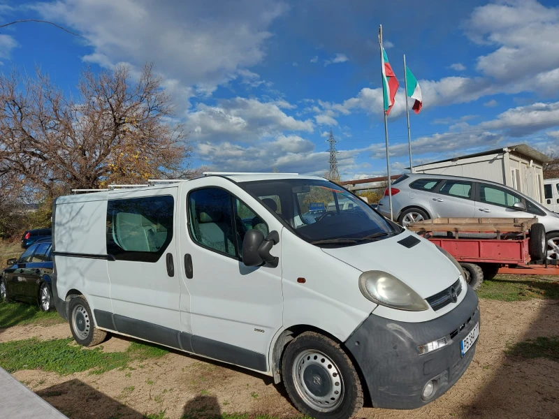 Opel Vivaro дълга база, снимка 9 - Бусове и автобуси - 52572282
