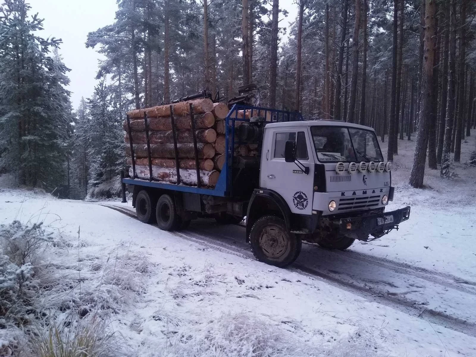 Kamaz 53212 6х6 с лебедка - изображение 2