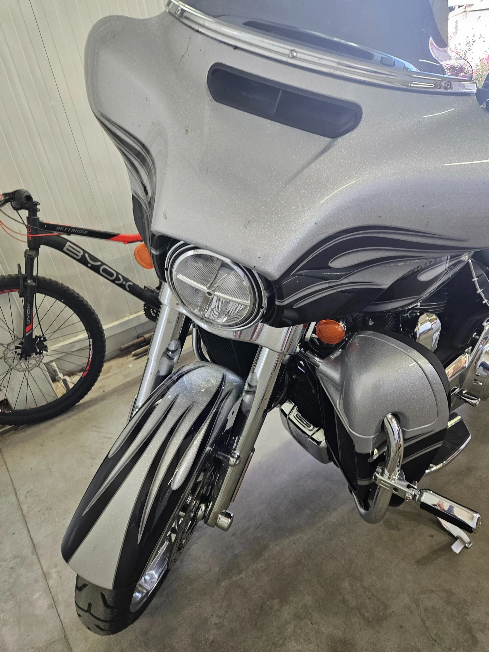 Harley-Davidson CVO, снимка 4 - Мотоциклети и мототехника - 55999328