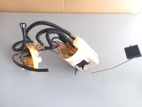 Помпа в резервоар Рейндж Ровър Спорт,Дискавъри 3 2.7д 