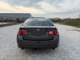 Honda Accord 2.4 i-VTEC Executive! Сервизна история!, снимка 8