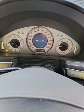 Mercedes-Benz E 320, снимка 14