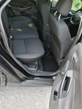 Ford Focus 1.6i/ става на газ, снимка 8