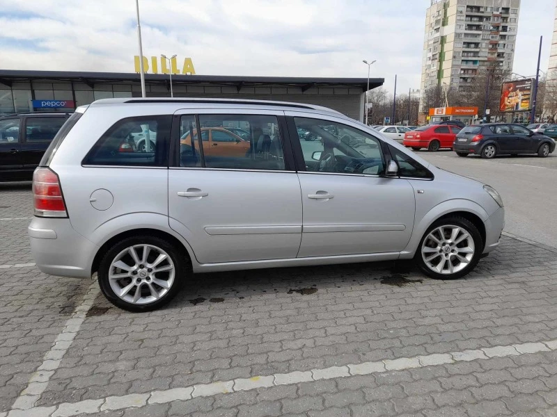 Opel Zafira 1.9td, снимка 12 - Автомобили и джипове - 46484723