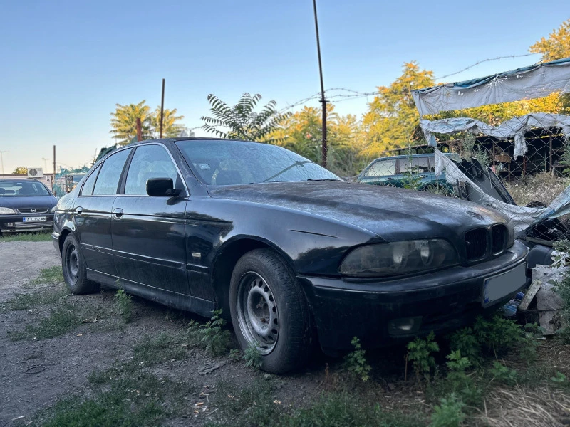 BMW 520 Е39, снимка 1 - Автомобили и джипове - 47112129