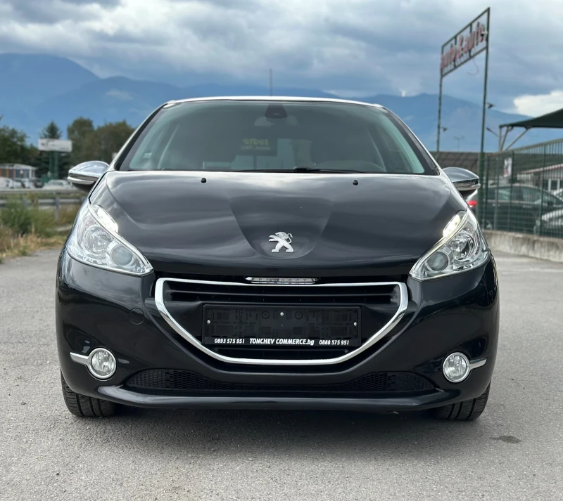 Peugeot 208 1.6-EHDI-127.000km-LED-NAVI-TV-DVD-KOJA-TOP-NEW, снимка 2 - Автомобили и джипове - 47227307