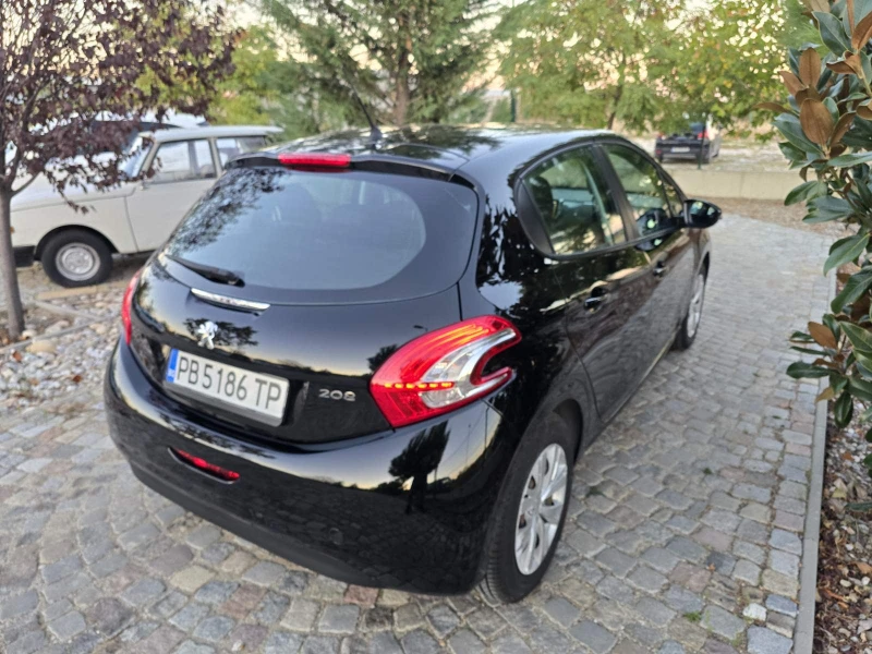 Peugeot 208 1.4, снимка 7 - Автомобили и джипове - 47625884