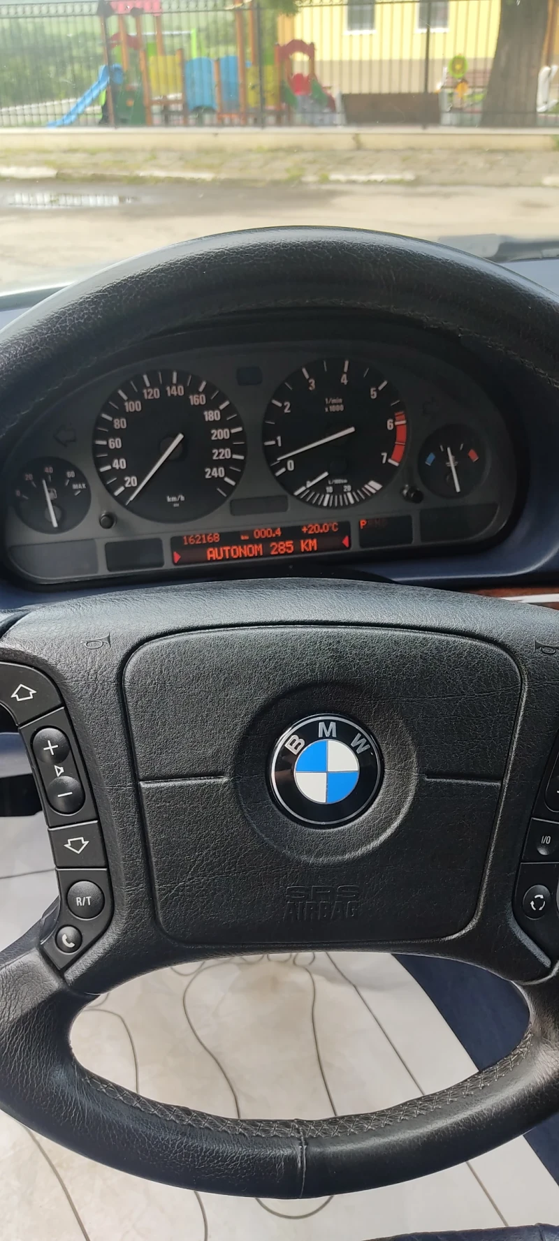 BMW 740 4.4 v8, снимка 6 - Автомобили и джипове - 48371860