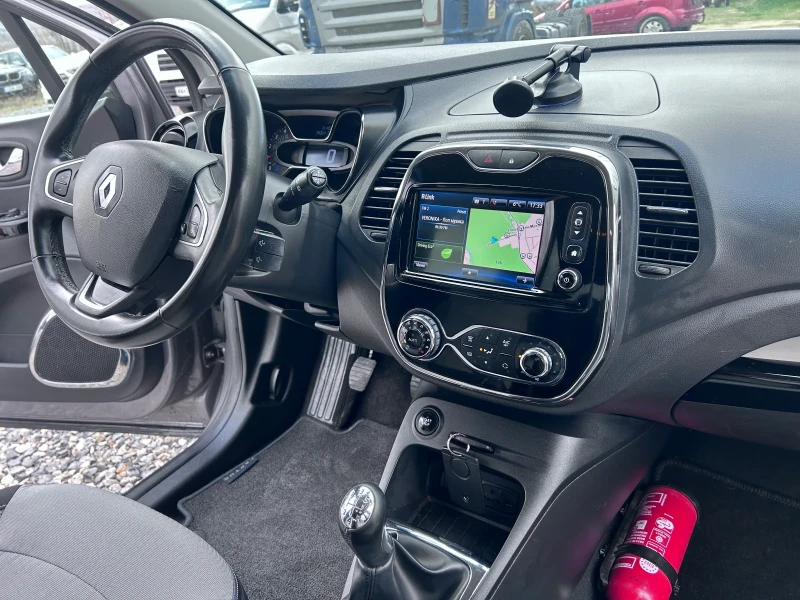 Renault Captur 1.5 D KTEO COC EURO 6 , снимка 11 - Автомобили и джипове - 49549612