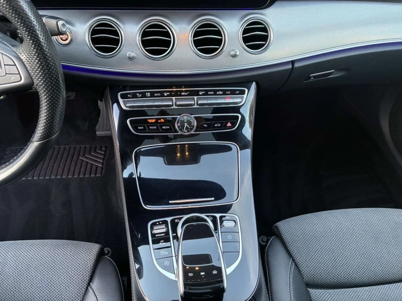 Mercedes-Benz E 350 9G Tronic/Digital/Ambient/360, снимка 7 - Автомобили и джипове - 52270467