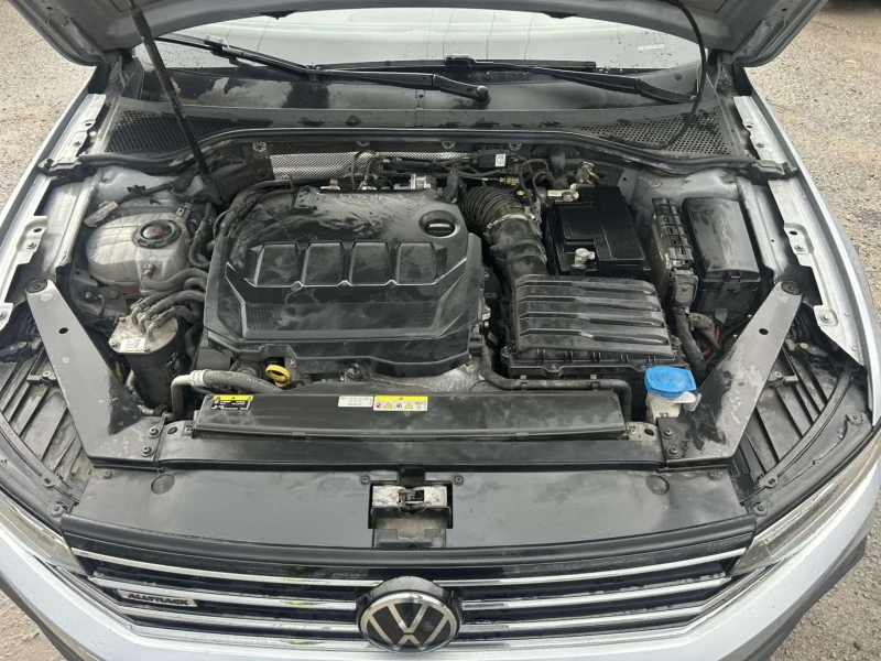 VW Passat 2.0 TDI 200 * DSG * 4X4 ALLTRACK * MATRIX * ACC * , снимка 17 - Автомобили и джипове - 52297272