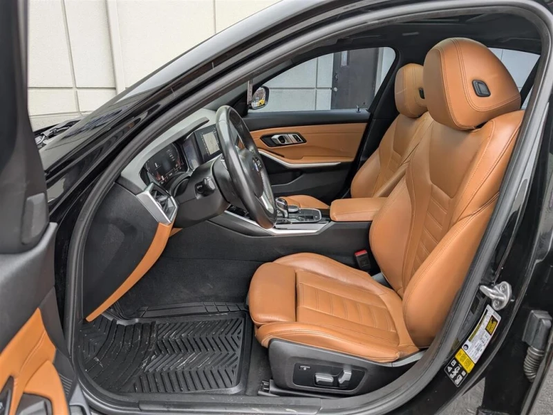 BMW 330 * XDRIVE NAVI SUNROOF TECH FEATS * CARFAX * ЦЕНА Д, снимка 8 - Автомобили и джипове - 52829597