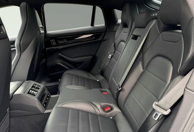 Porsche Panamera 4 E-HYBRID/FACELIFT/LIFT/BOSE/PANO/MATRIX/SPORT CH - 231780 лв. - 73441933 | Car24.bg
