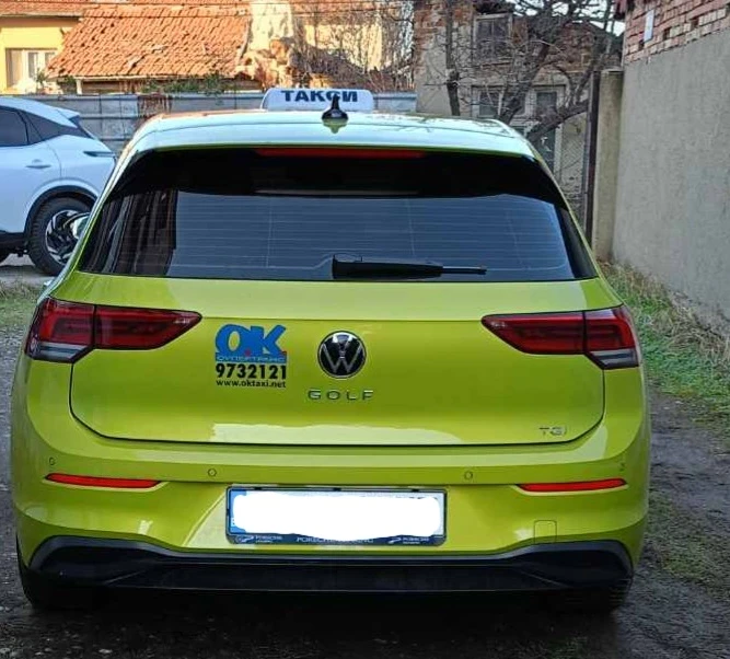 VW Golf 8, снимка 3 - Автомобили и джипове - 54429987