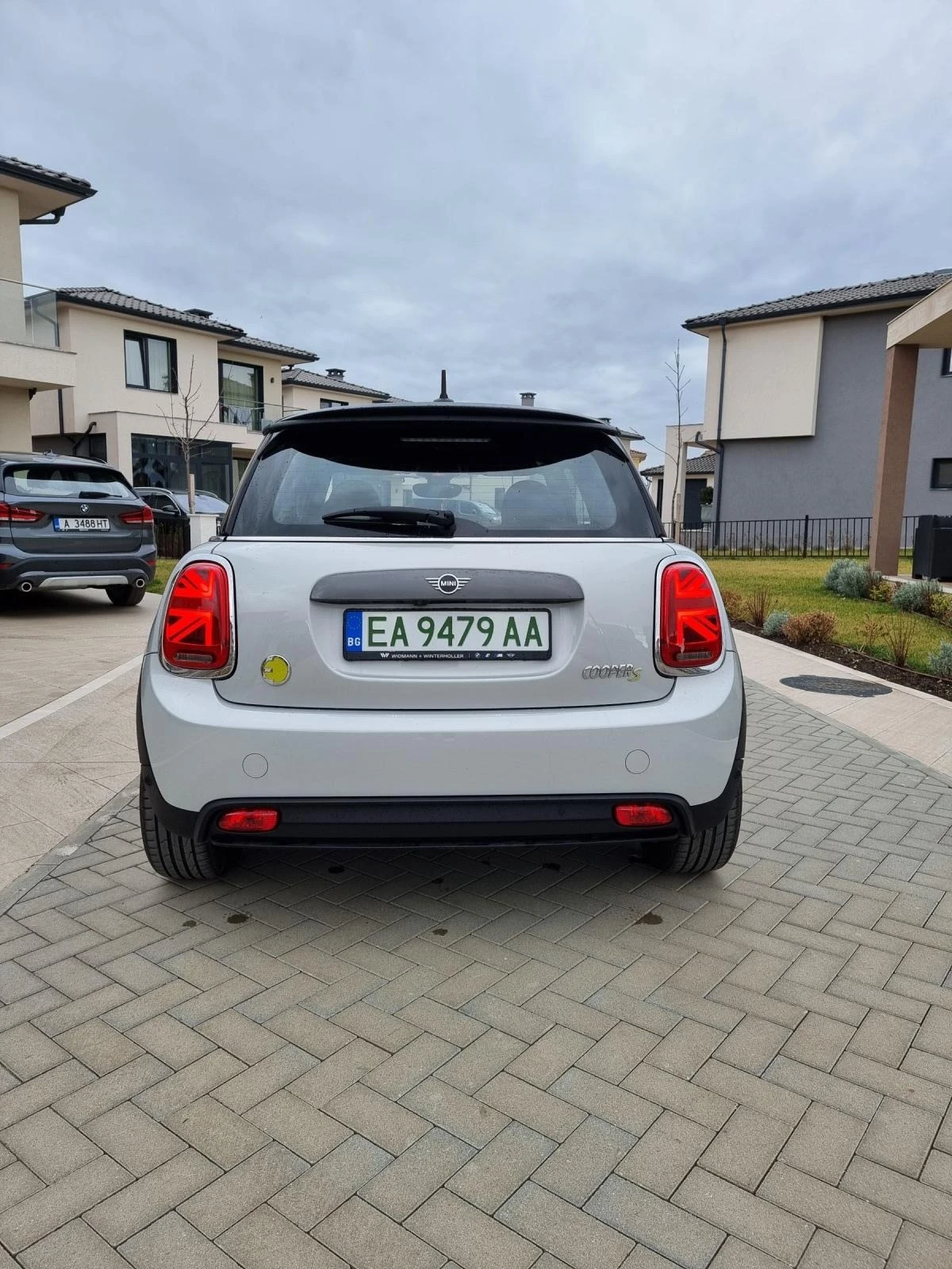 Mini Cooper SE  - изображение 10