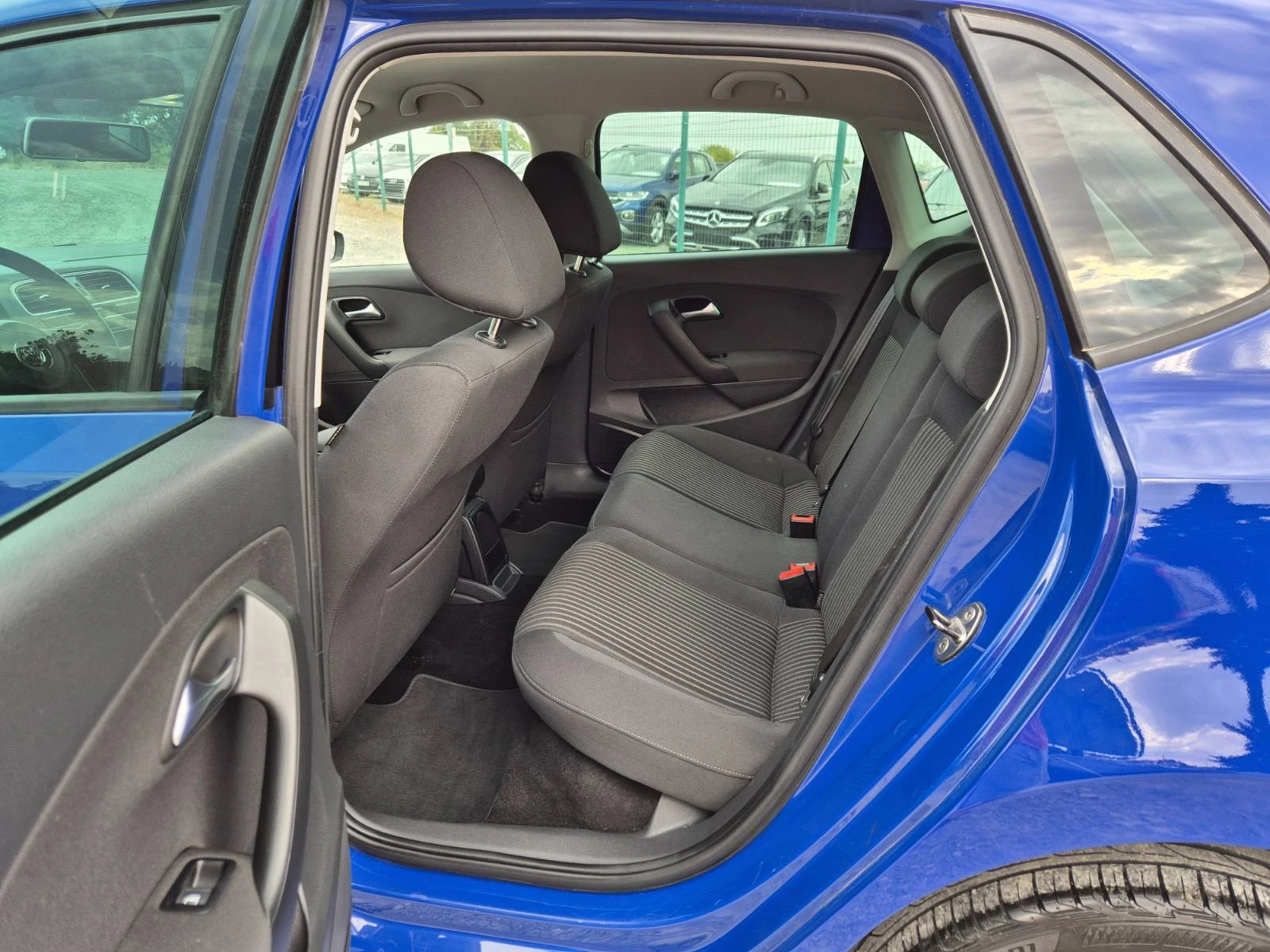 VW Polo 1.6TDI 90 DSG | Mobile.bg   12