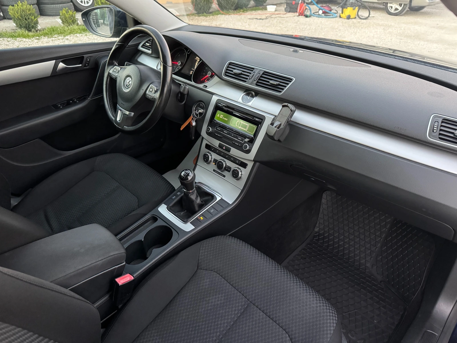 VW Passat 1.6 TDi EURO 5 BLUEMOTION | Mobile.bg   14