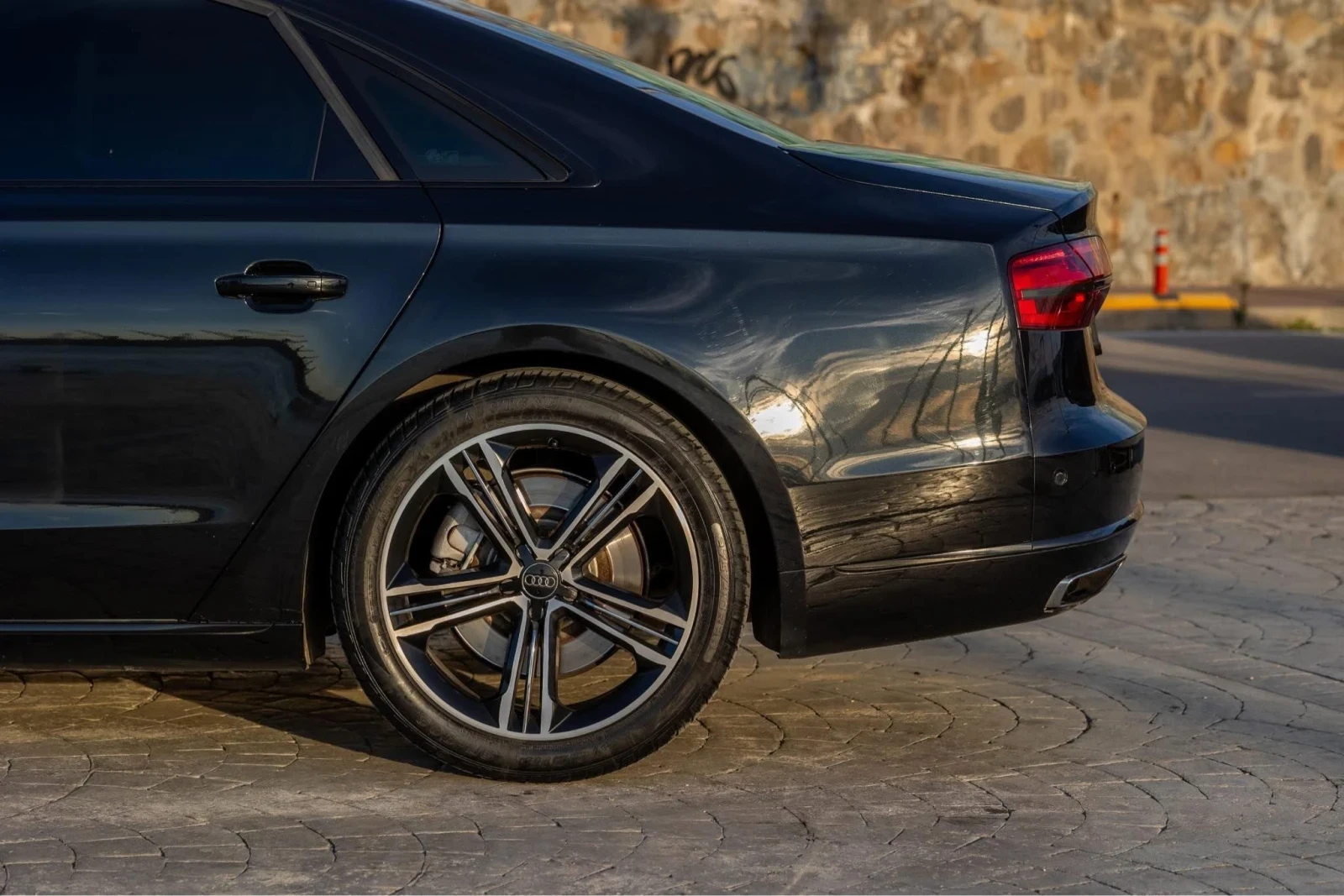 Audi A8 S8 4.2 TDI MATRIX ЛИЗИНГ - изображение 5