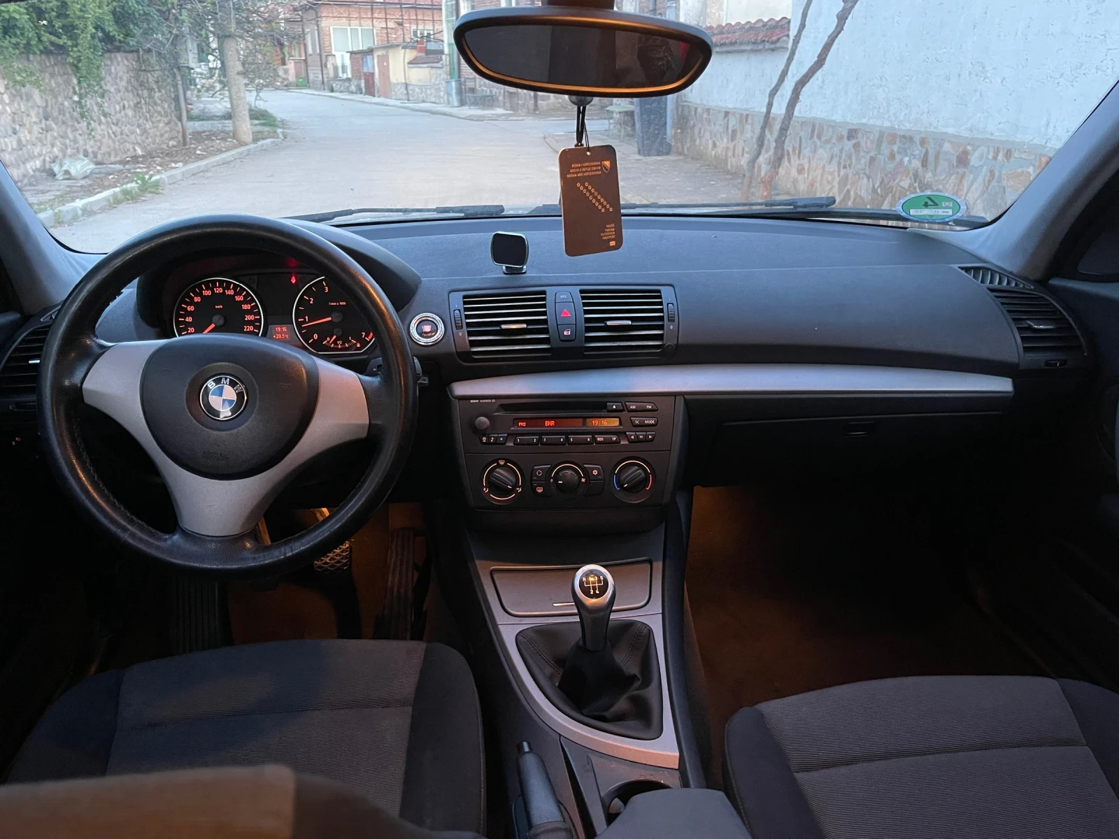 BMW 116 i - изображение 8
