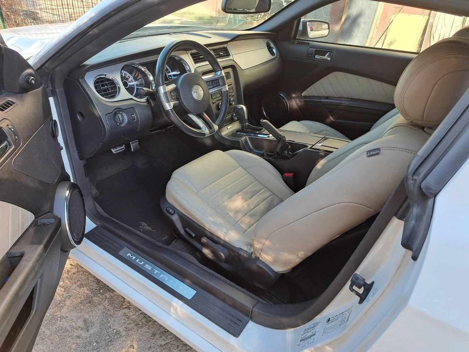 Ford Mustang  - изображение 5