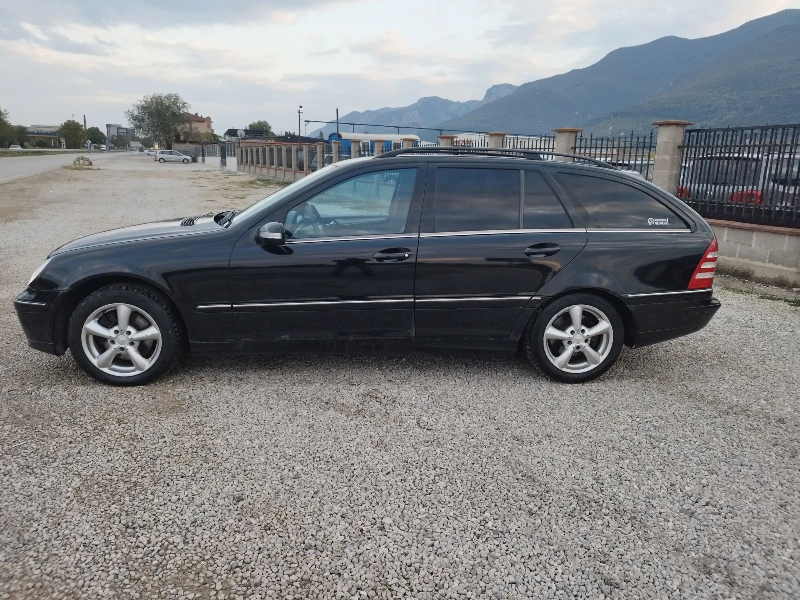 Mercedes-Benz C 320 C 320 i 218 kc 4X4  - изображение 2