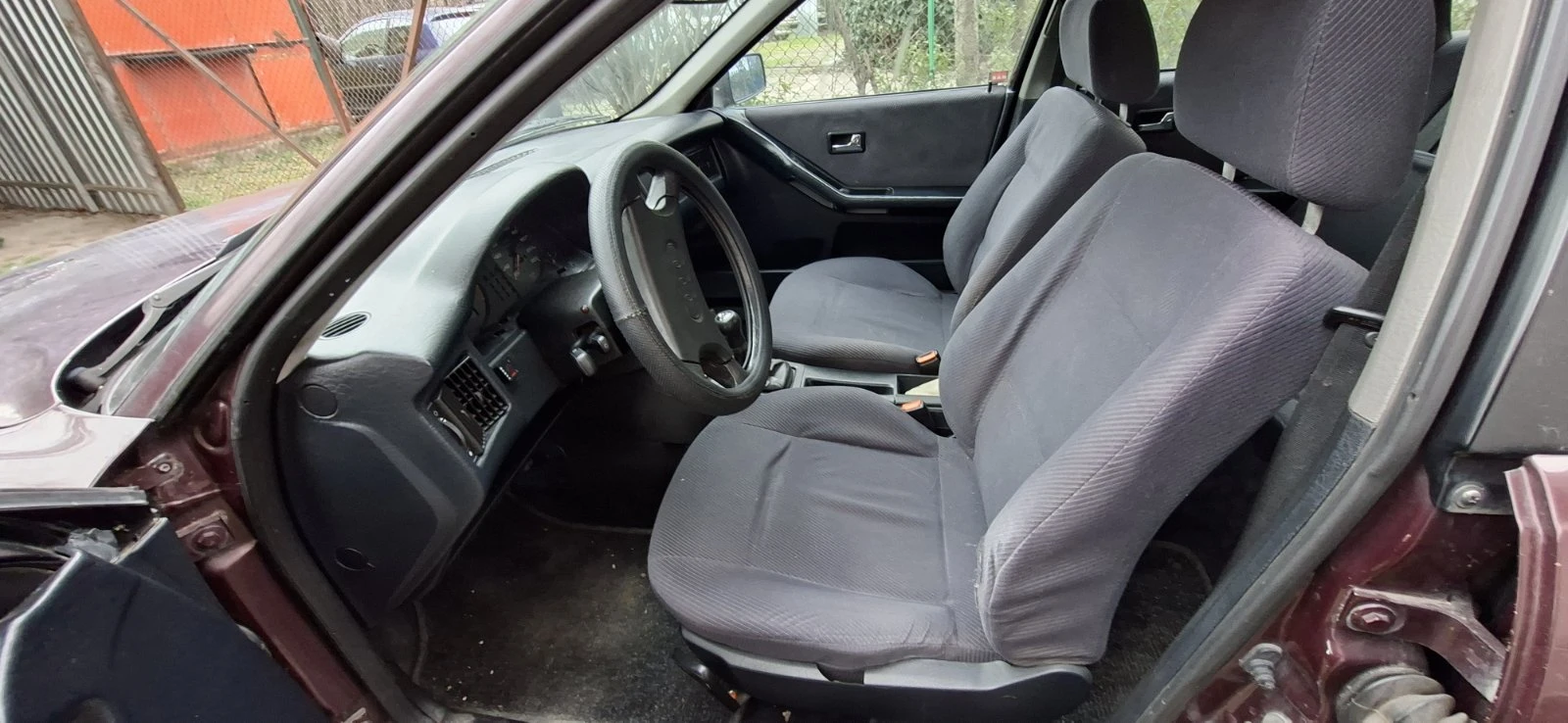 Audi 80 газ/бензин, снимка 7 - Автомобили и джипове - 54029565