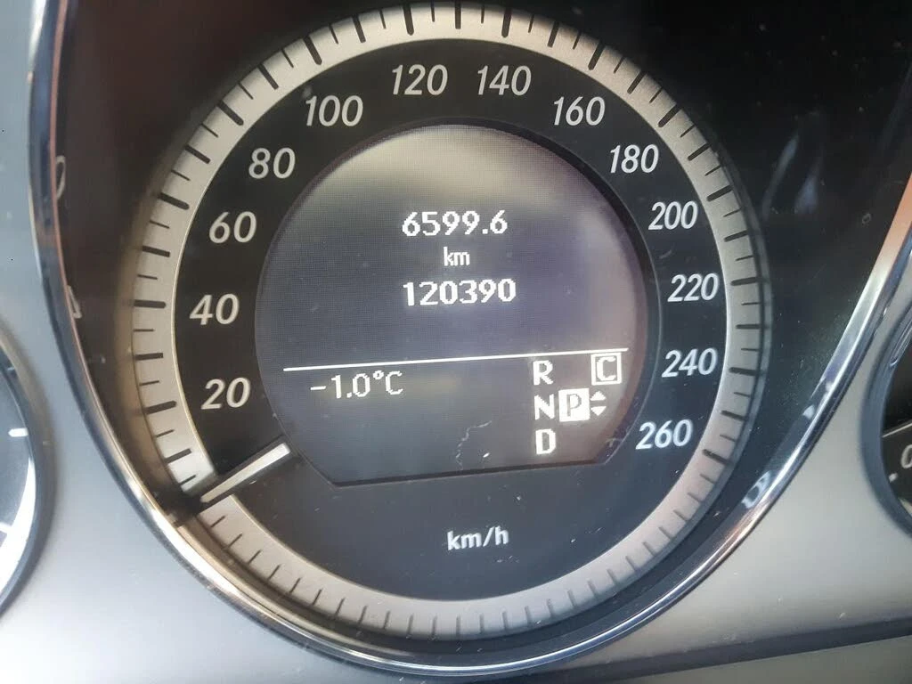 Mercedes-Benz E 350 4 MATIC * АвтоКредит(ЦЕНА ДО БГ) - изображение 9