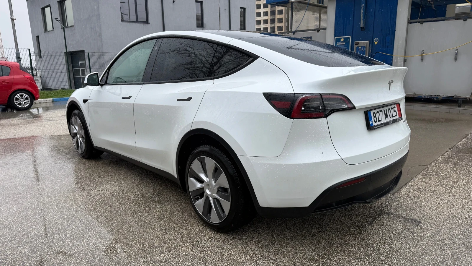 Tesla Model Y LONG RANGE DUAL MOTOR AWD, снимка 5 - Автомобили и джипове - 53734145