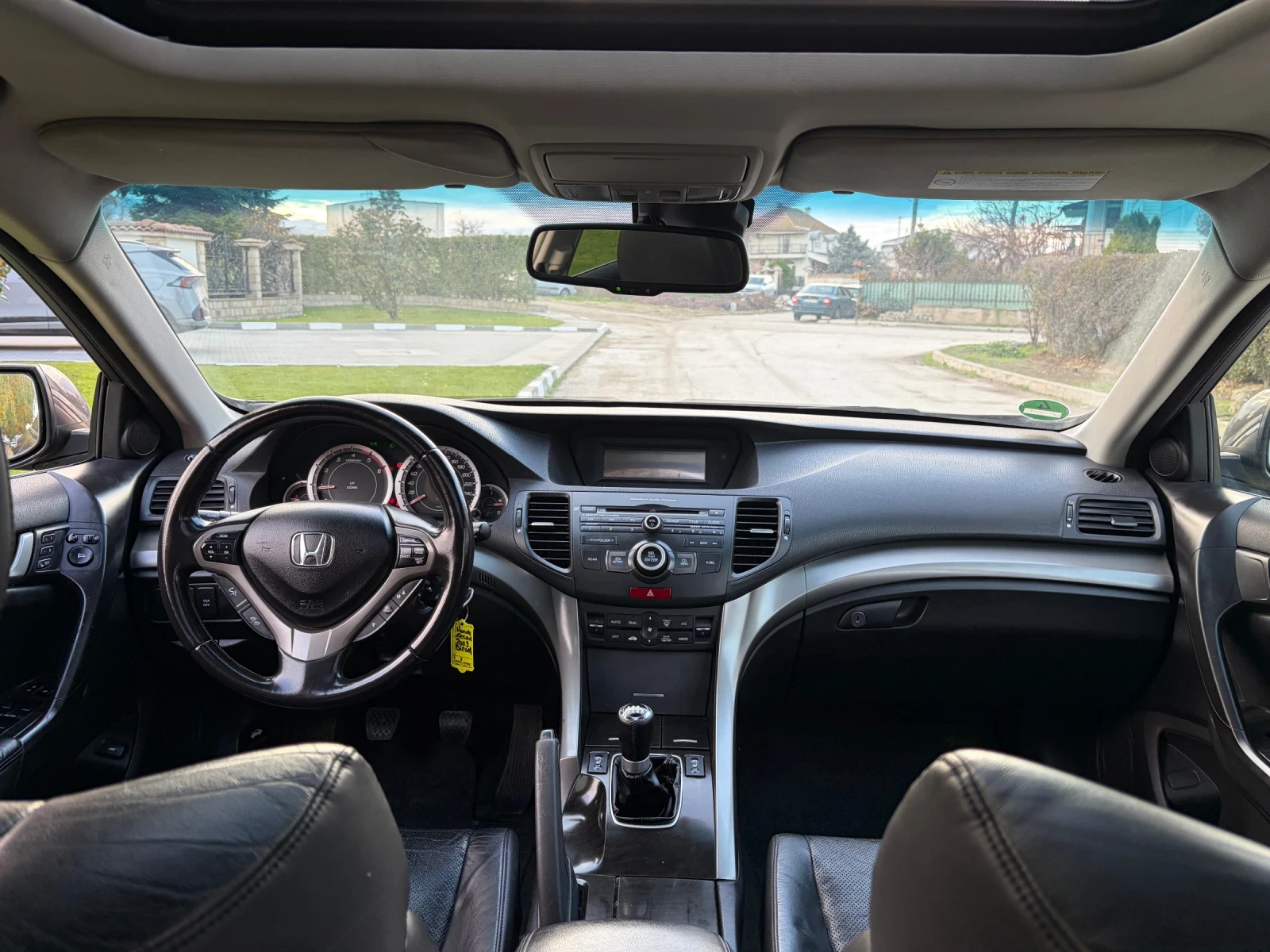 Honda Accord 2.2 i-DTEC, снимка 9 - Автомобили и джипове - 54543105