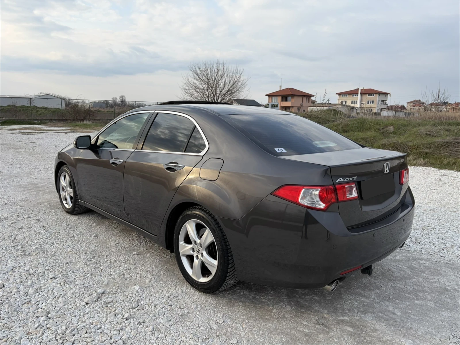 Honda Accord 2.4 i-VTEC Executive! Сервизна история!
