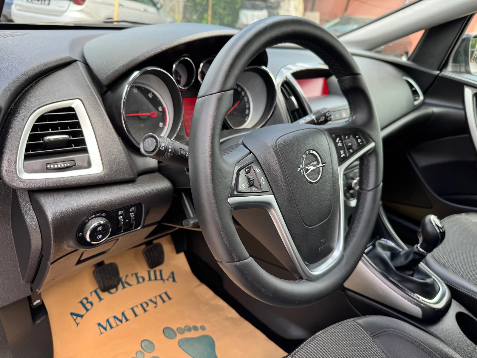 Opel Astra 1.7CDTI-COSMO-FACELIFT-ЛИЗИНГ, снимка 13 - Автомобили и джипове - 54739236