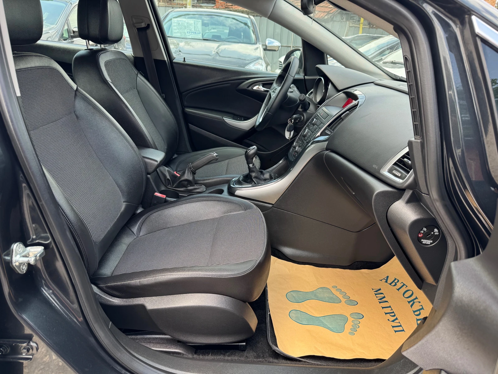 Opel Astra 1.7CDTI-COSMO-FACELIFT-ЛИЗИНГ, снимка 14 - Автомобили и джипове - 54739236