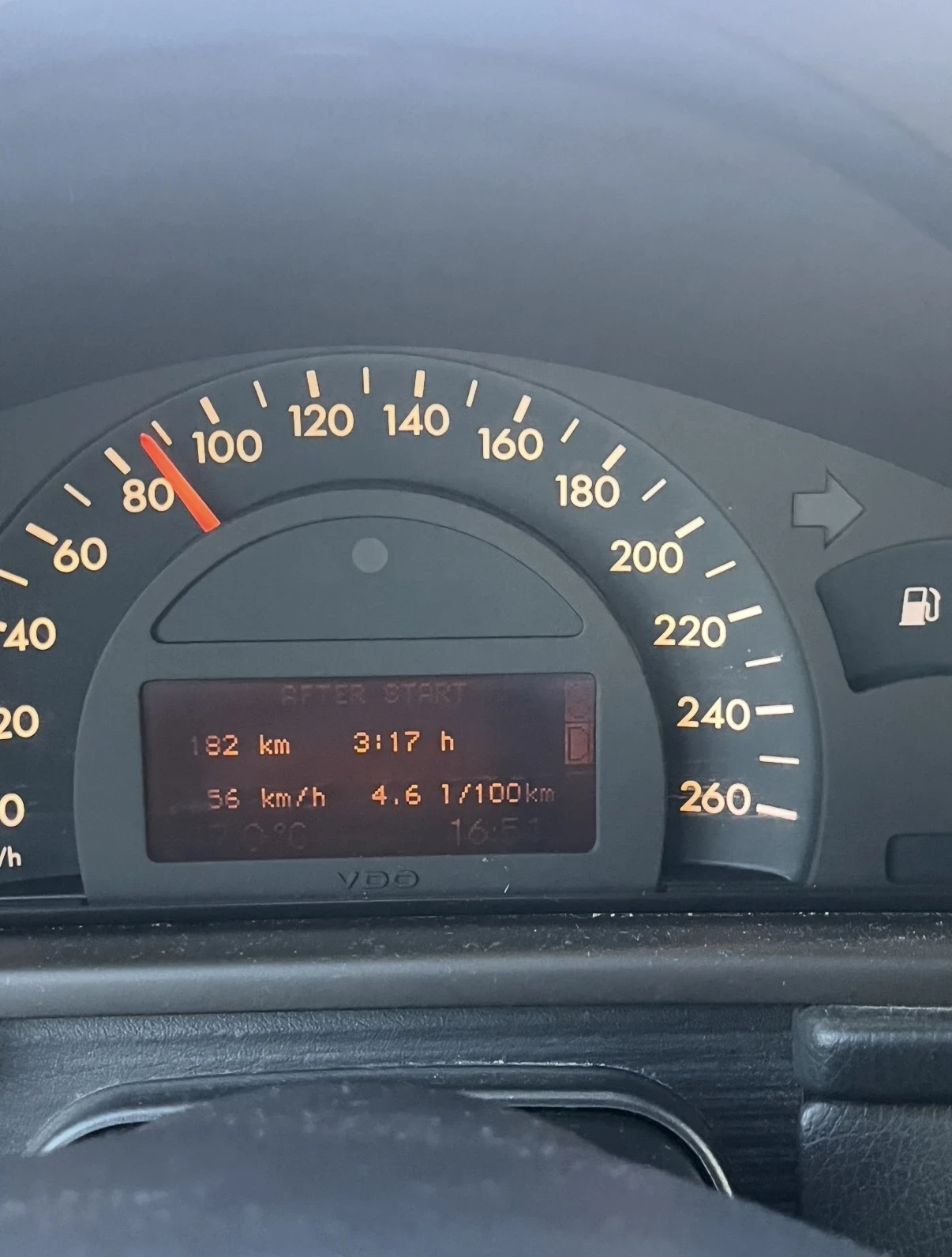 Mercedes-Benz C 220 CDI АВТОМАТИК, снимка 11 - Автомобили и джипове - 54857764