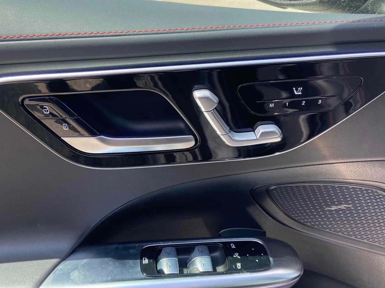 Mercedes-Benz C 43 AMG FULLMAX * ГЛАВНО ПРЕДСТАВИТЕЛСТВО НА MERCEDES* , снимка 13 - Автомобили и джипове - 54888053